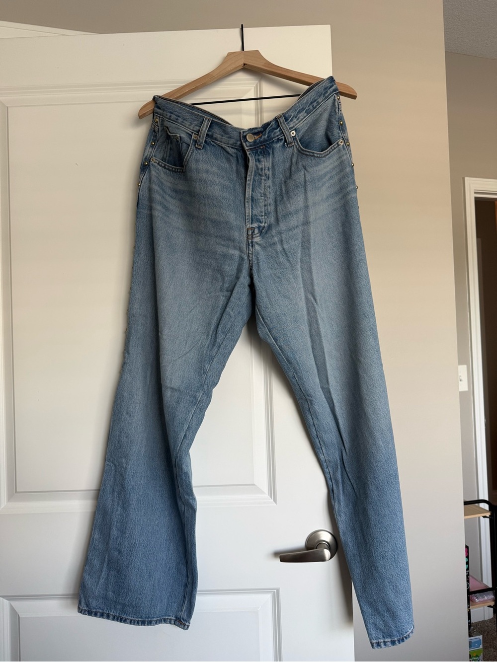 Universal Thread Light Blue High-Rise Straight Jeans